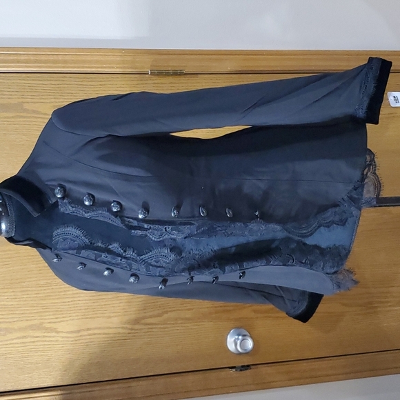 2OH Threads black velvet trim lace trim open front black blazer 🔥 - Picture 1 of 12